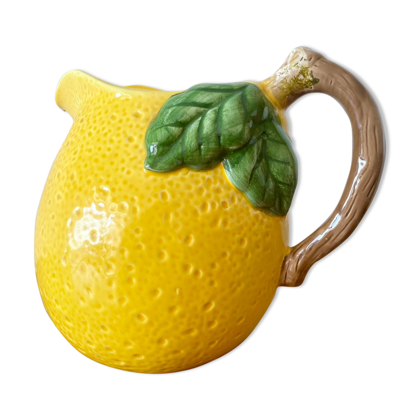 Water pitcher slurry lemon