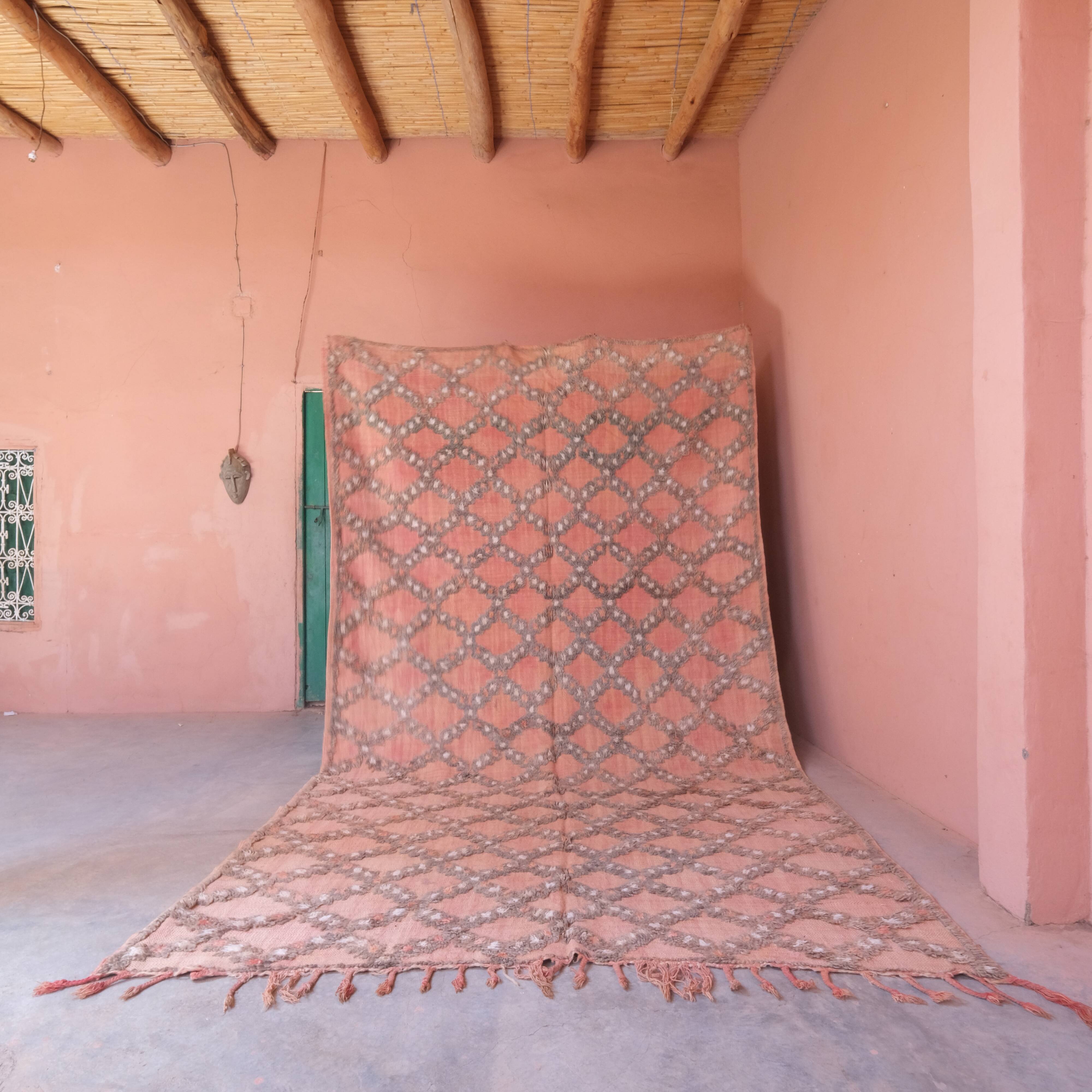 Moroccan Kilim Zemmour Rug - 361 x 199 cm
