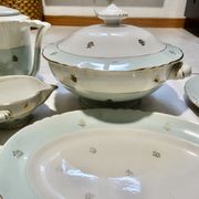 Lot of 14 pieces in porcelain Moulin des Loups model Hermes