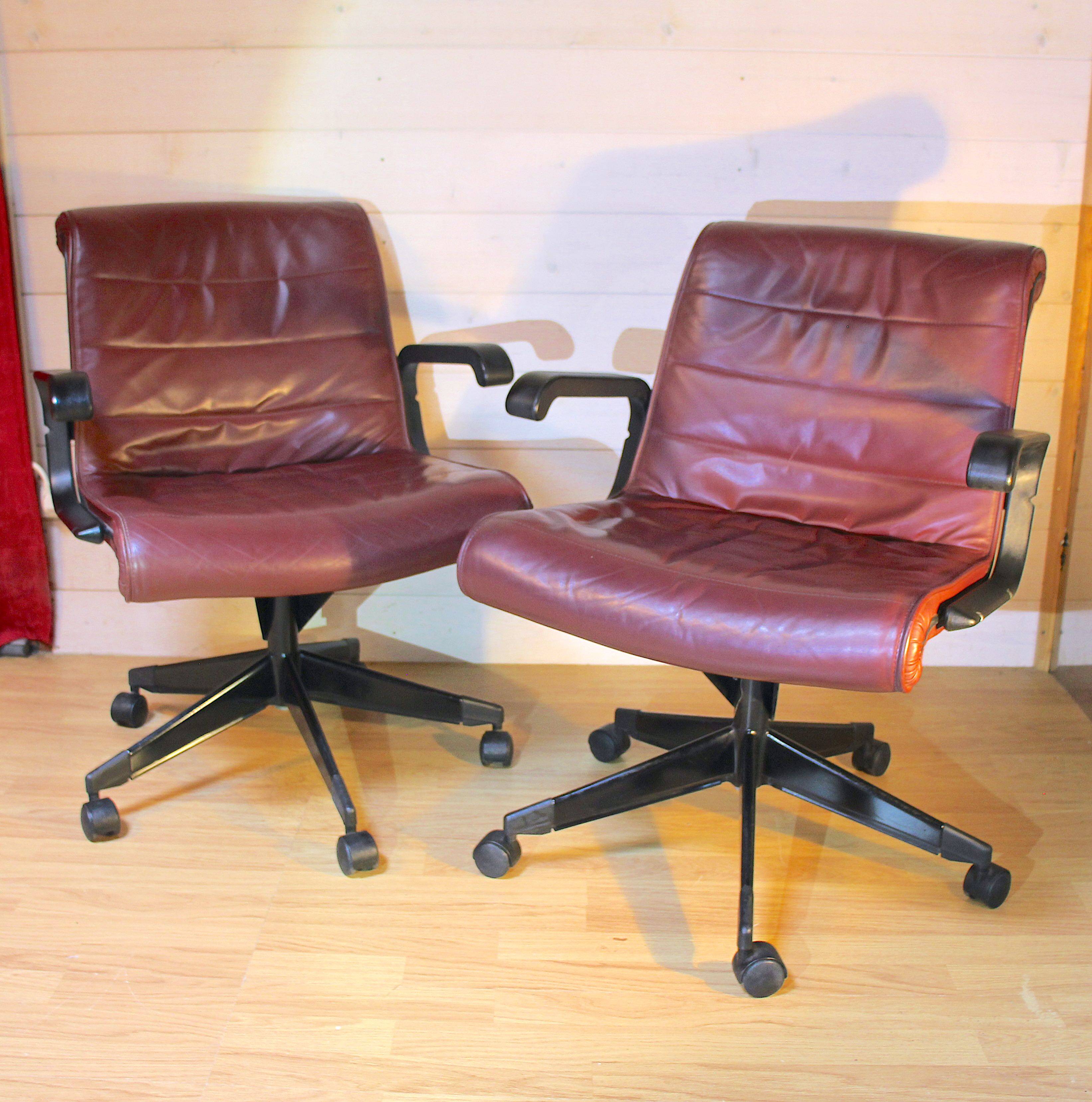 Pair of leather armchairs by Richard Sapper for Knoll