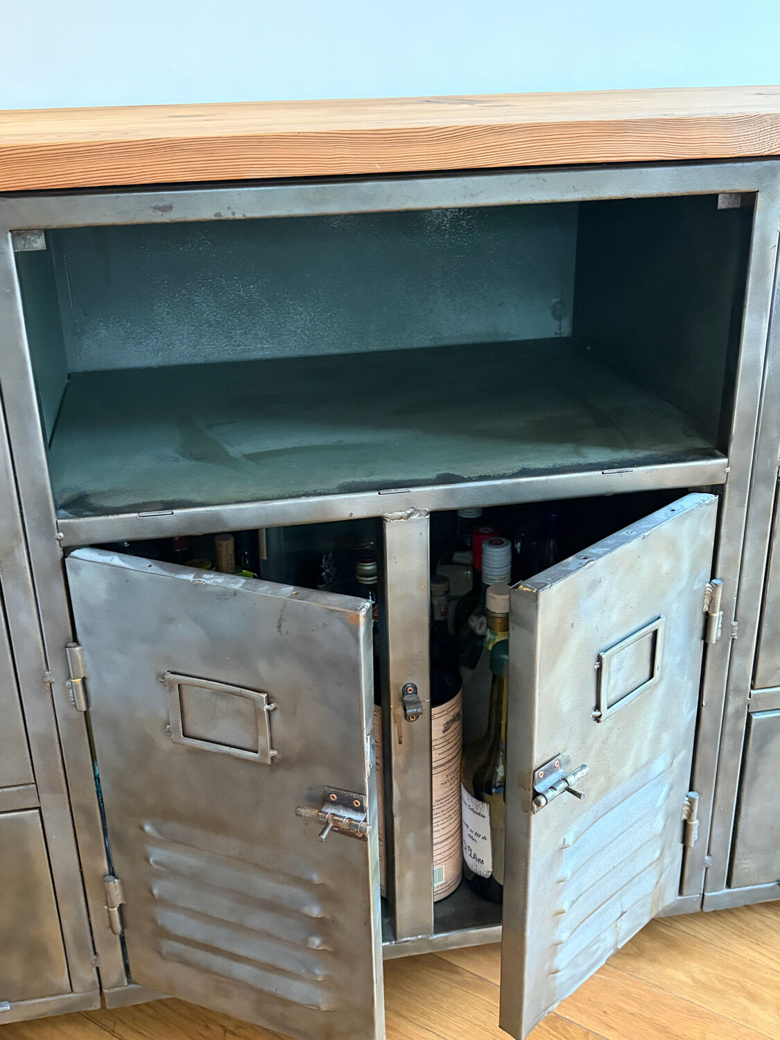 Storage furniture in steel and wood