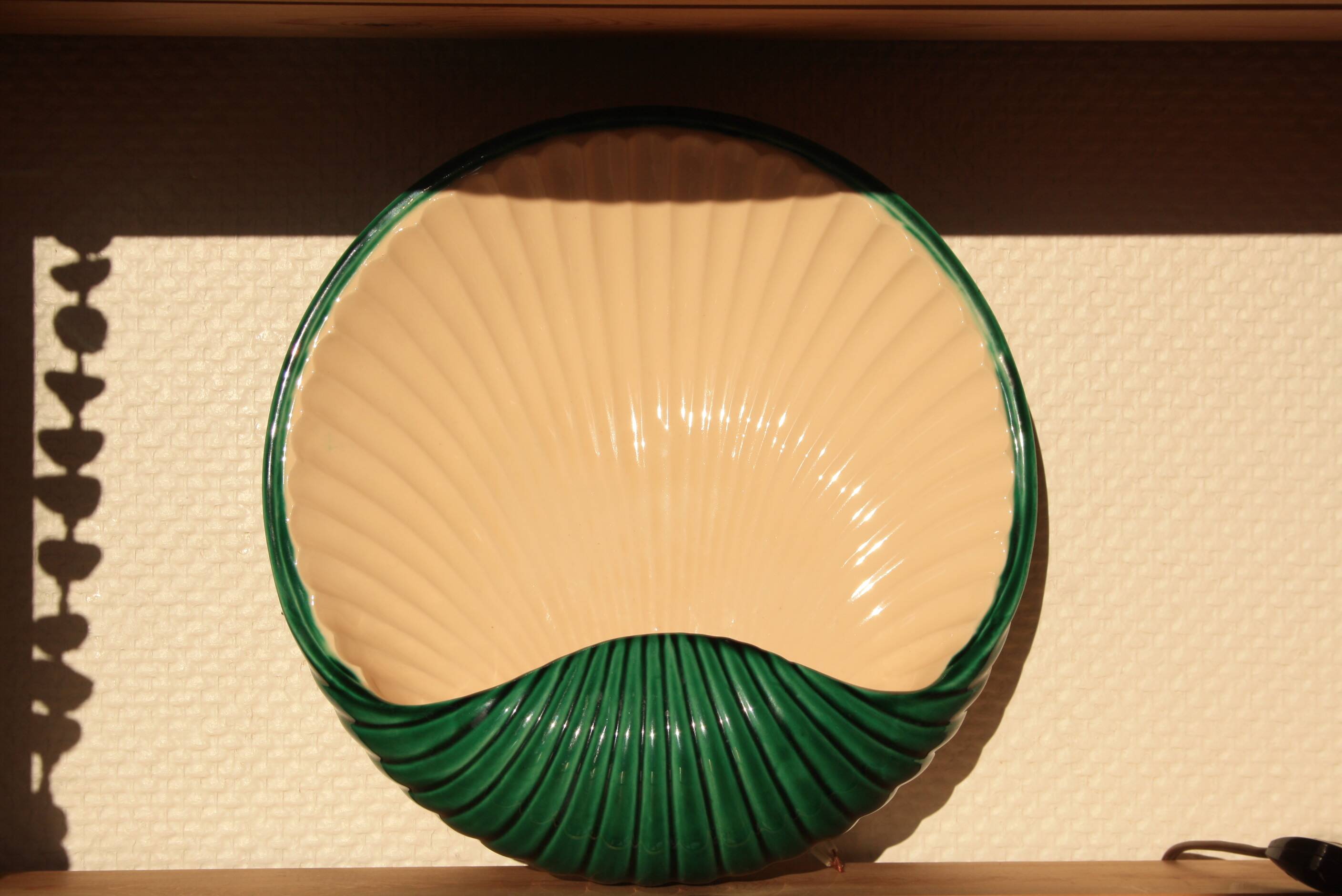 Ceramic shell wall light (4 available)