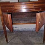 Sublime Louis XVI style walnut and walnut veneer dressing table