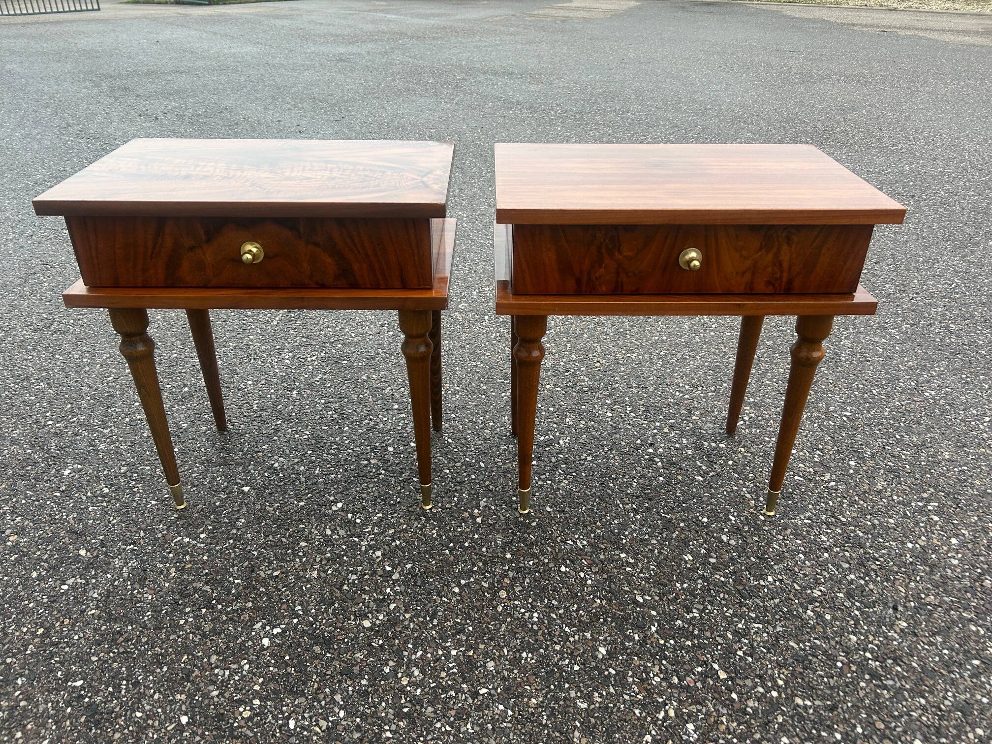 Paire de tables de chevets 1950