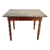 Table à plateau de marbre, pieds fuseaux cannelés tournés, circa 1850