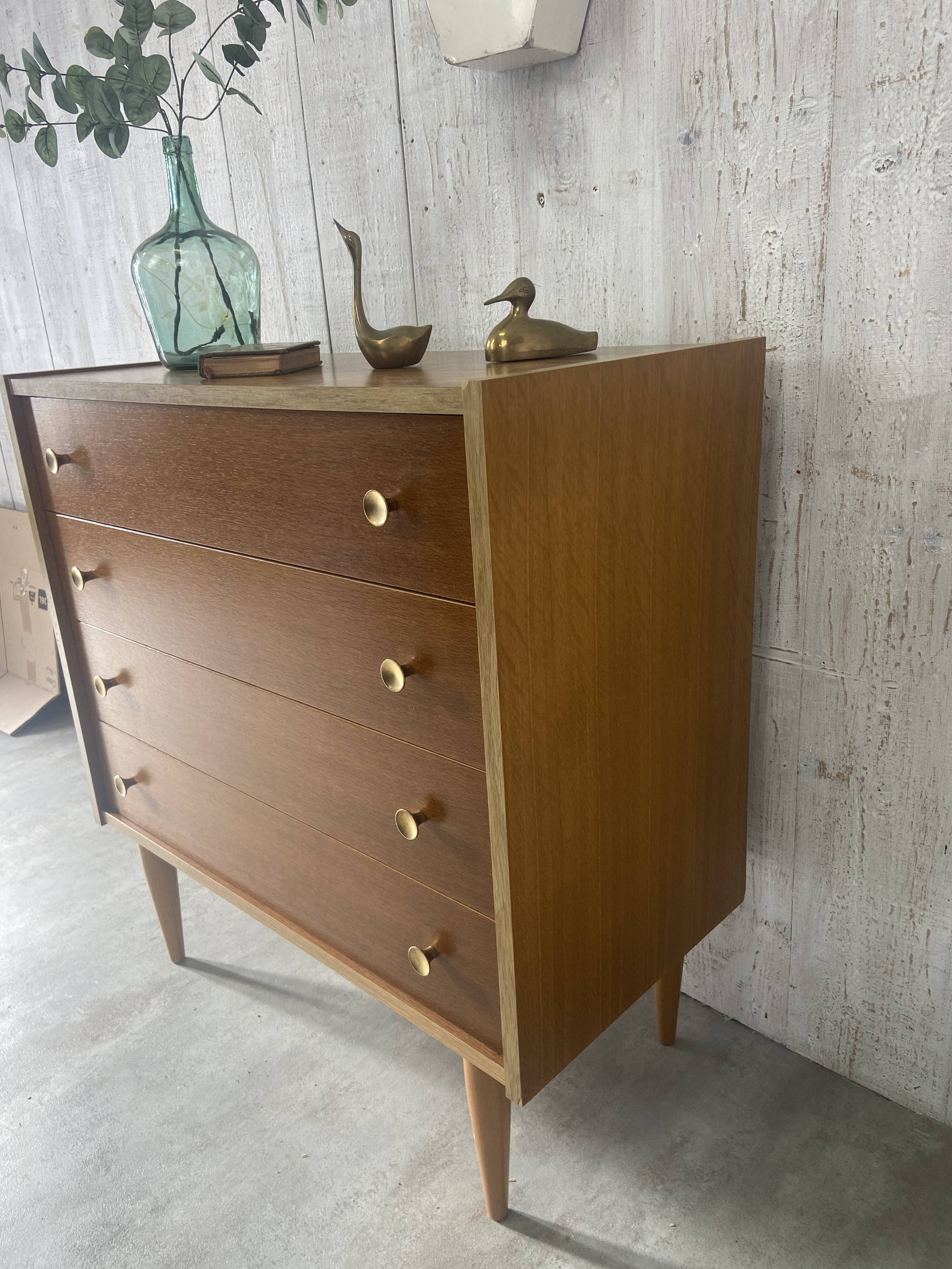 Commode vintage