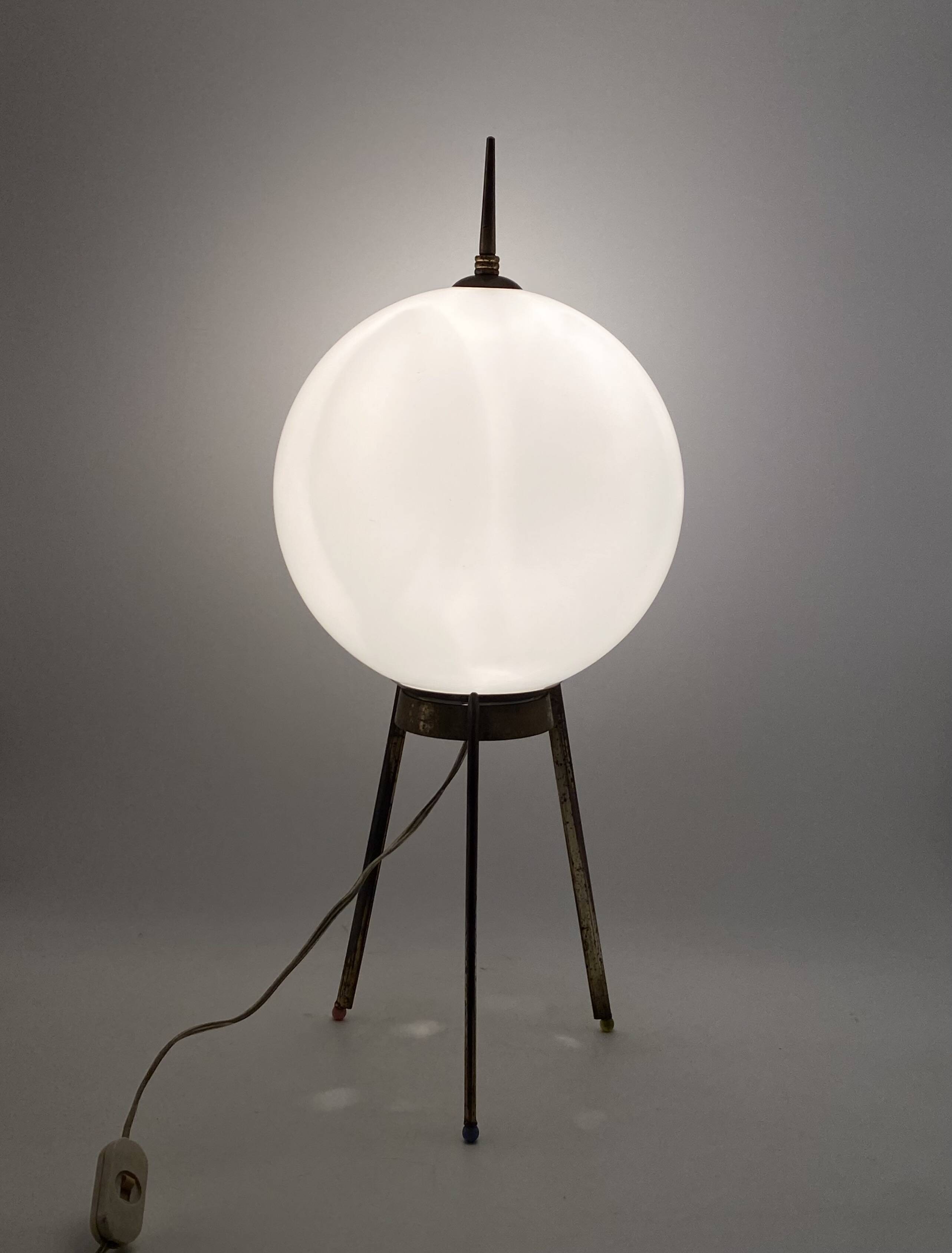 Mid-Century tripod brass table lamp, Lumi Italy 1950s