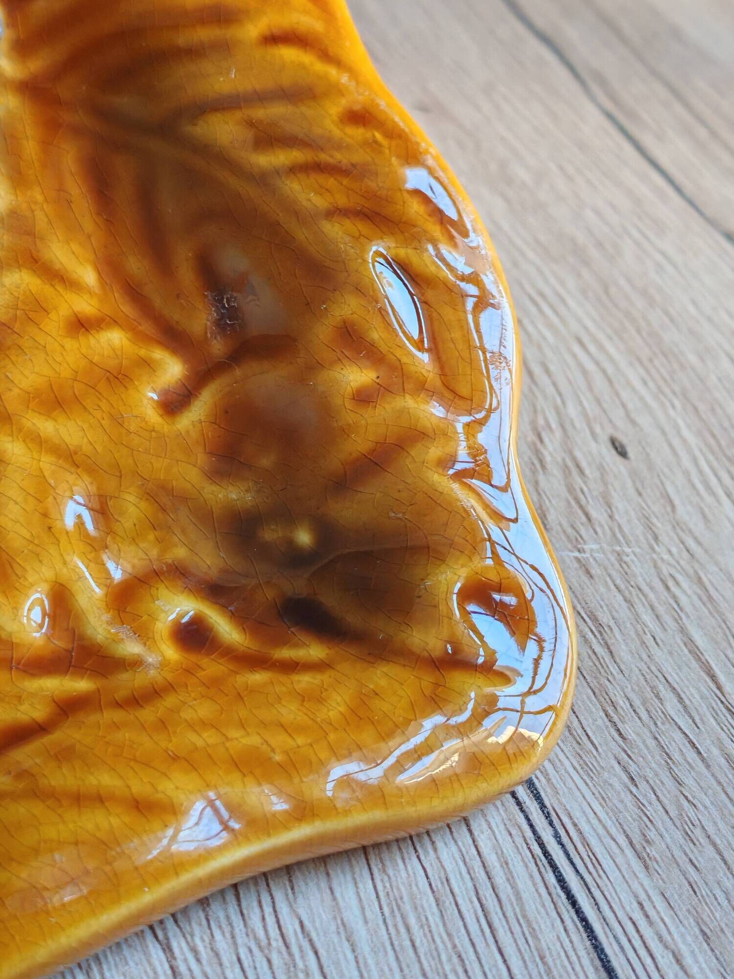 Vintage barbotine pocket dish from Salins les Bains, relief decoration of fruits.