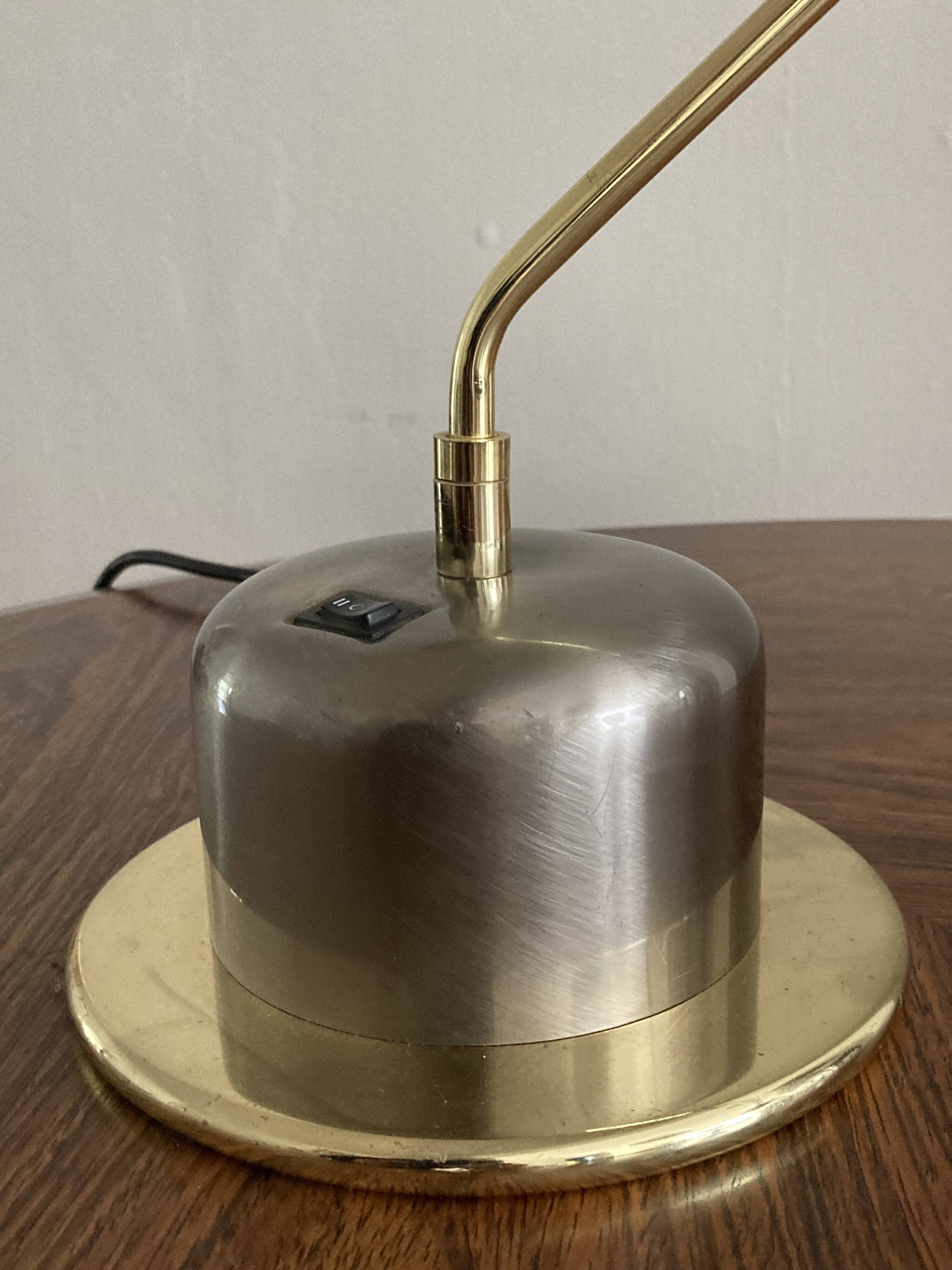 Massive vintage 80s swing arm table lamp
