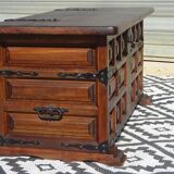 Tuscan chest in solid wood, Argudo Navarro, Spain
