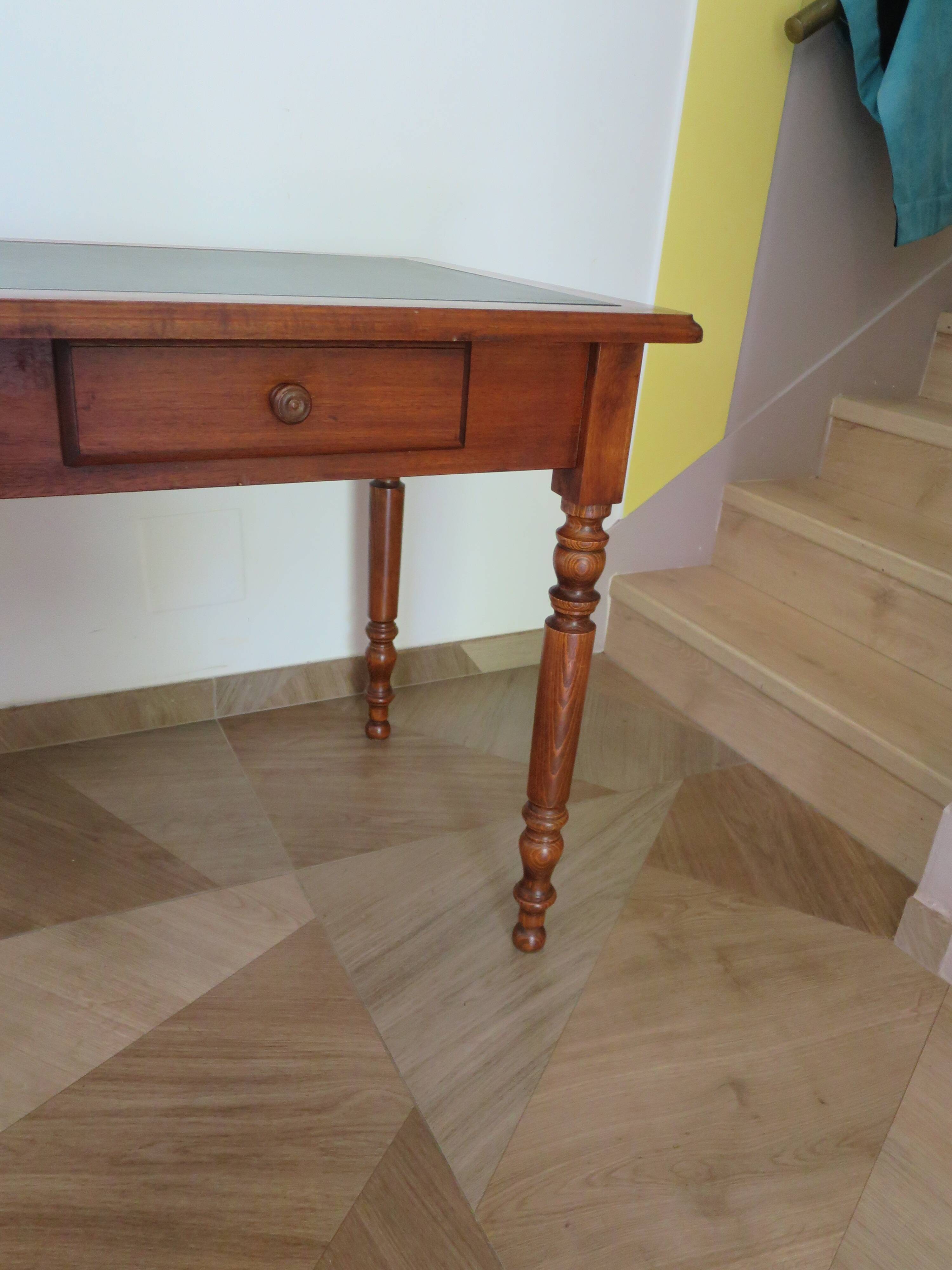 Minister's desk in Louis Philippe style – 2 drawers – cherry wood – green writing pad