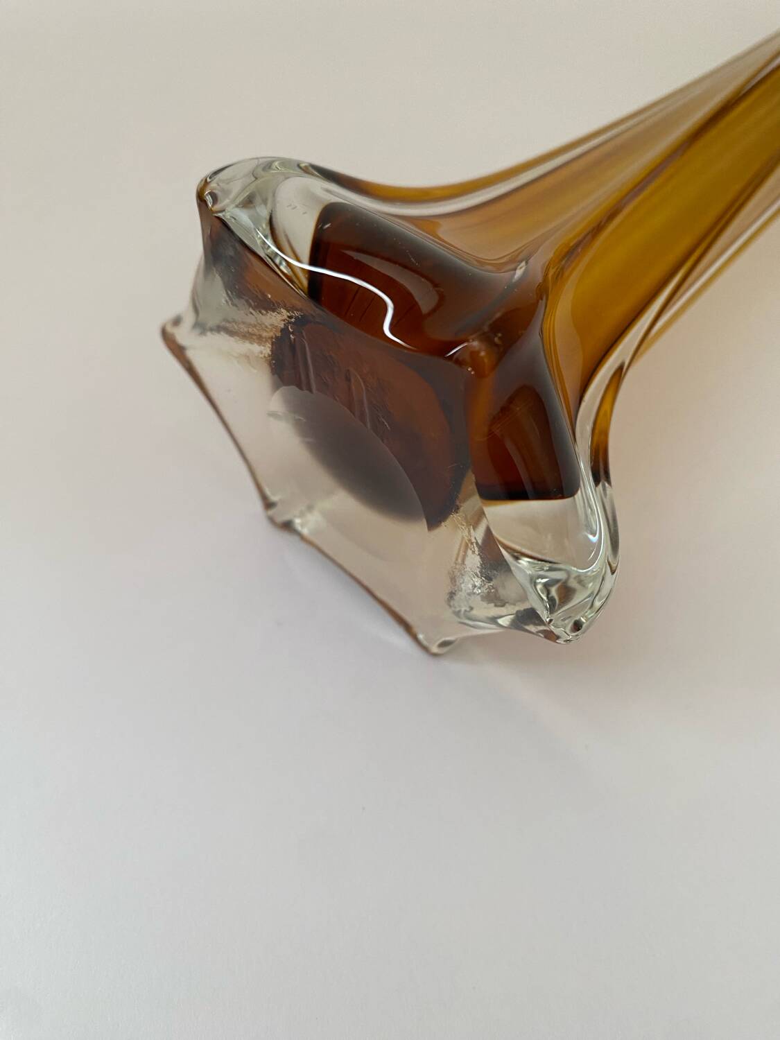 Vase soliflore arum