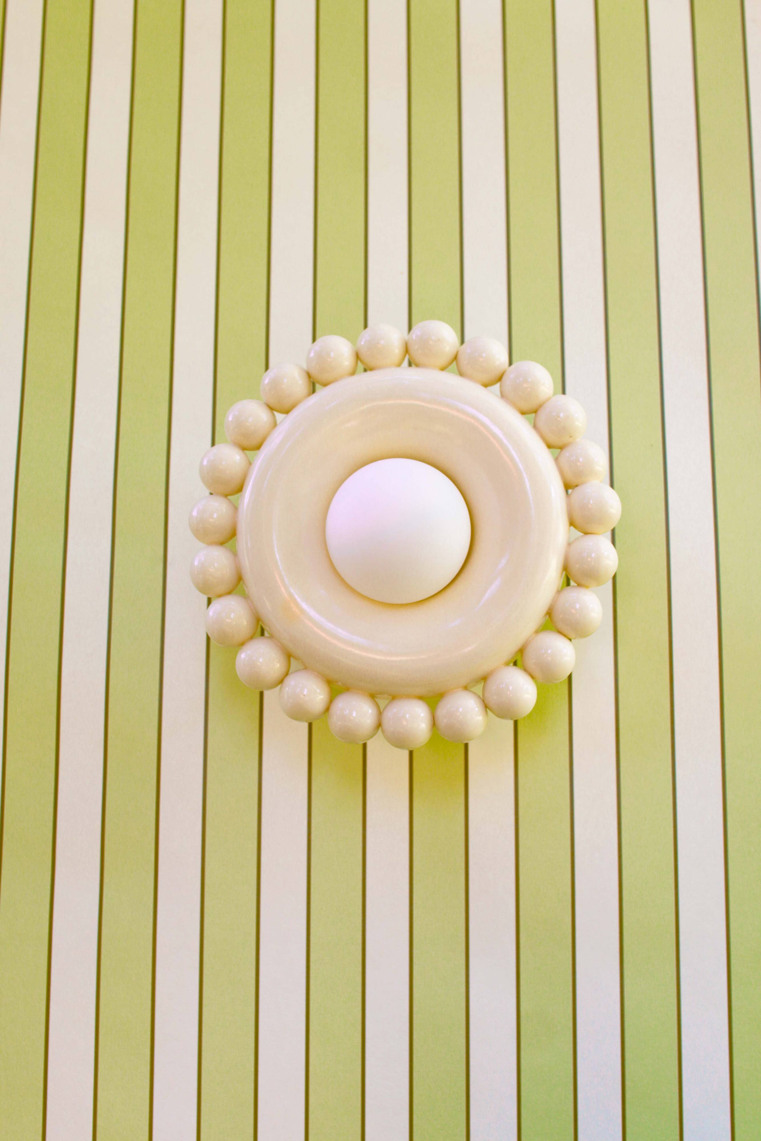 Luna Butter White Wall Lamp