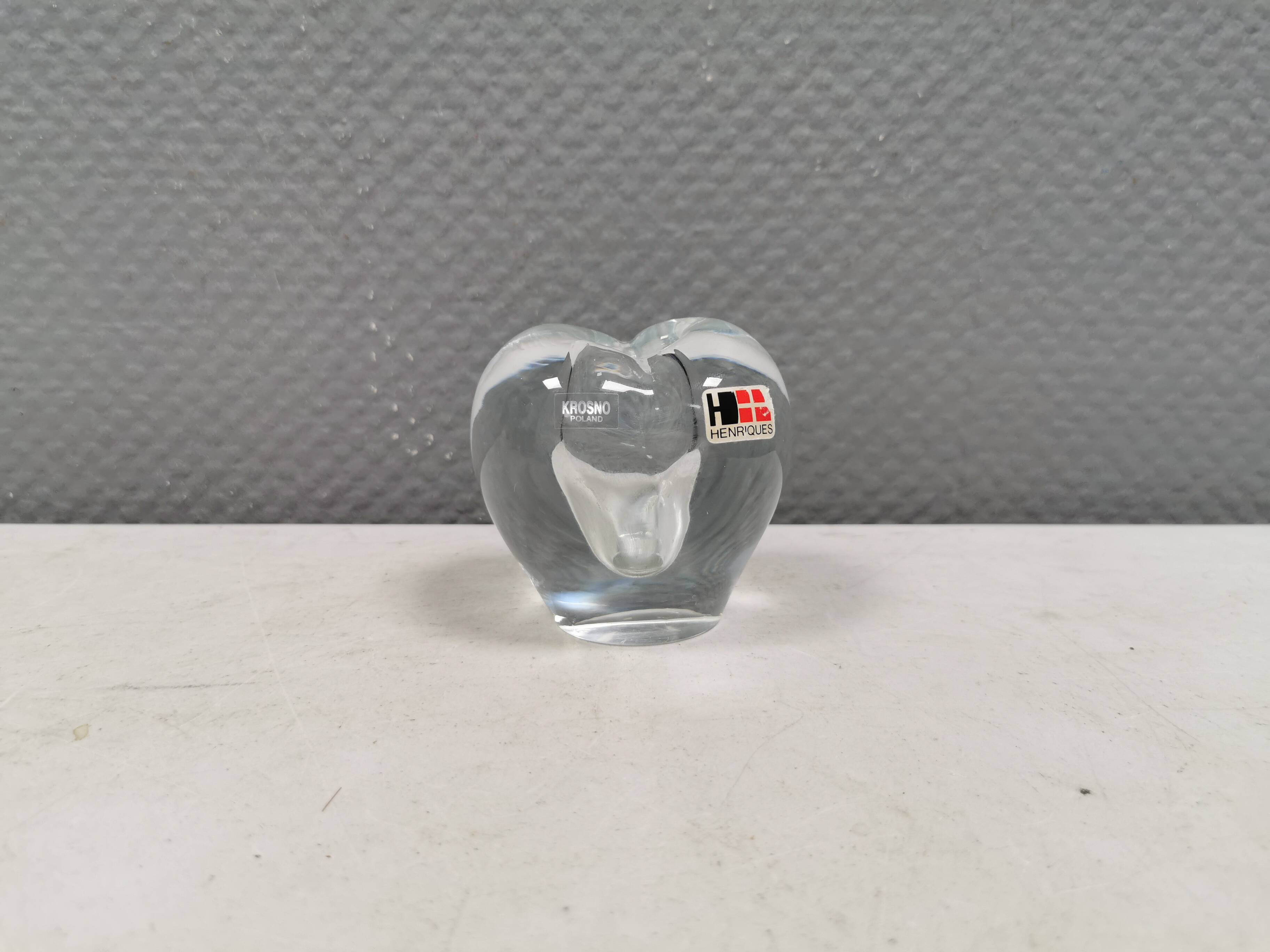 Small lovely glass vase from Polish Krosno glass, 1980s.