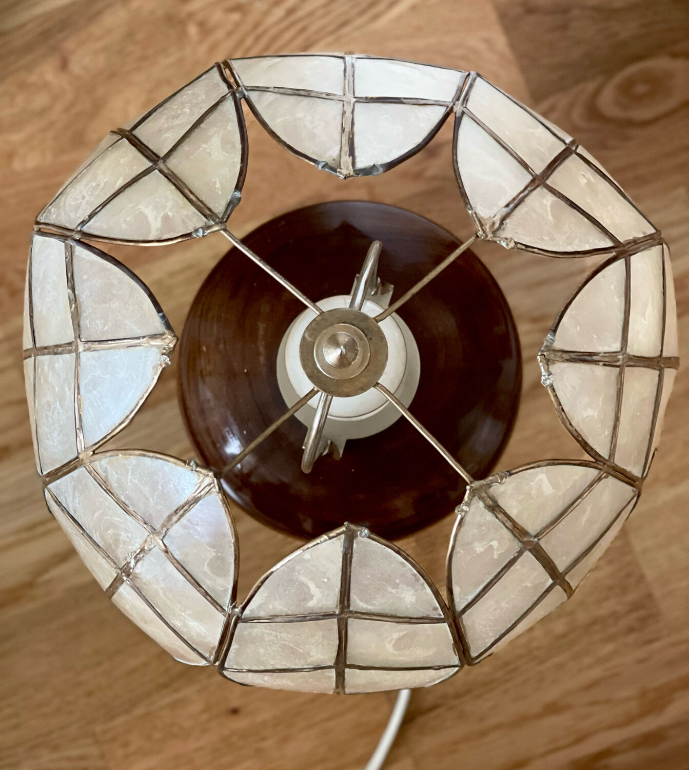Mother-of-pearl and olive wood lamp