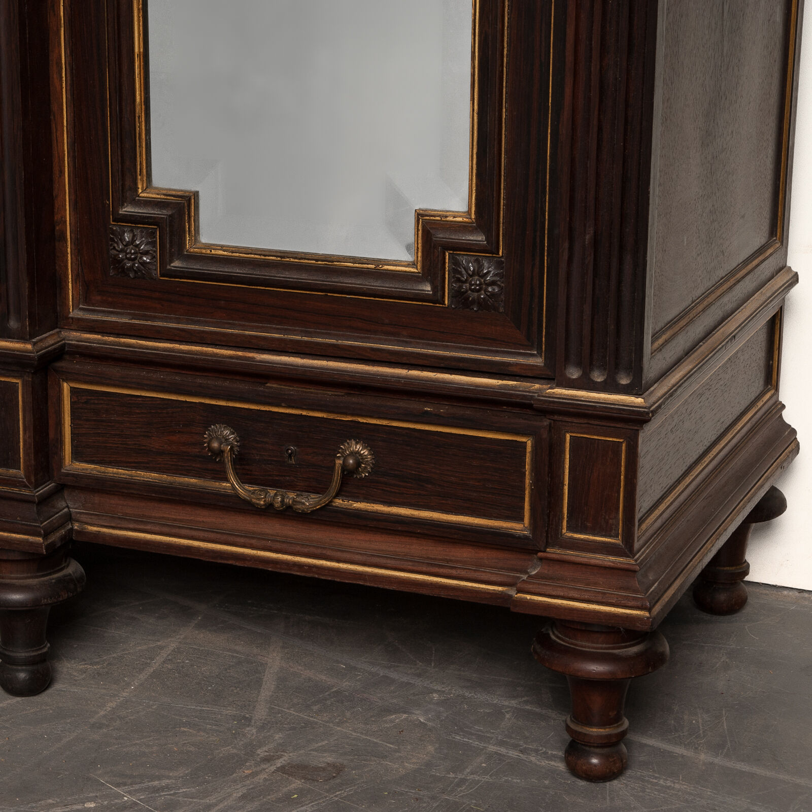 Mirror doors wardrobe