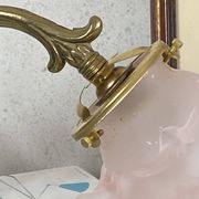 Applique col de cygne en laiton et tulipe pétales de rose en pâte de verre