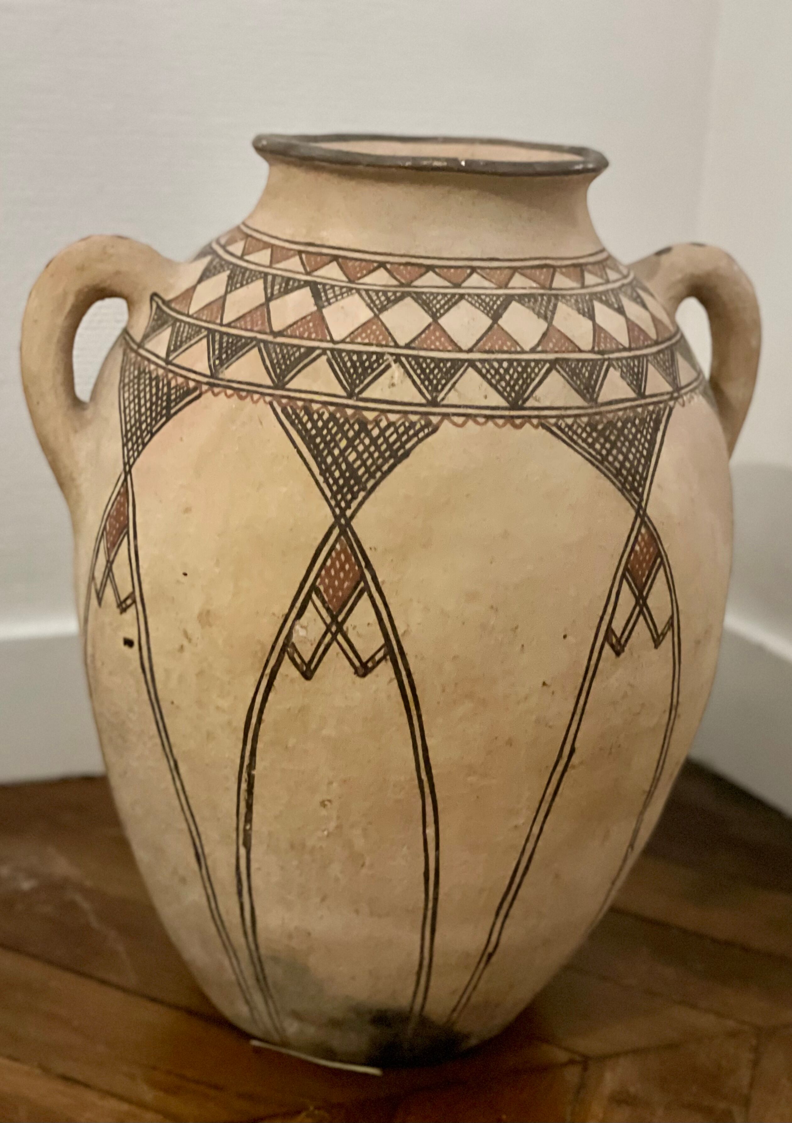 Jar vase amphora pottery Berber rif vintage vintage