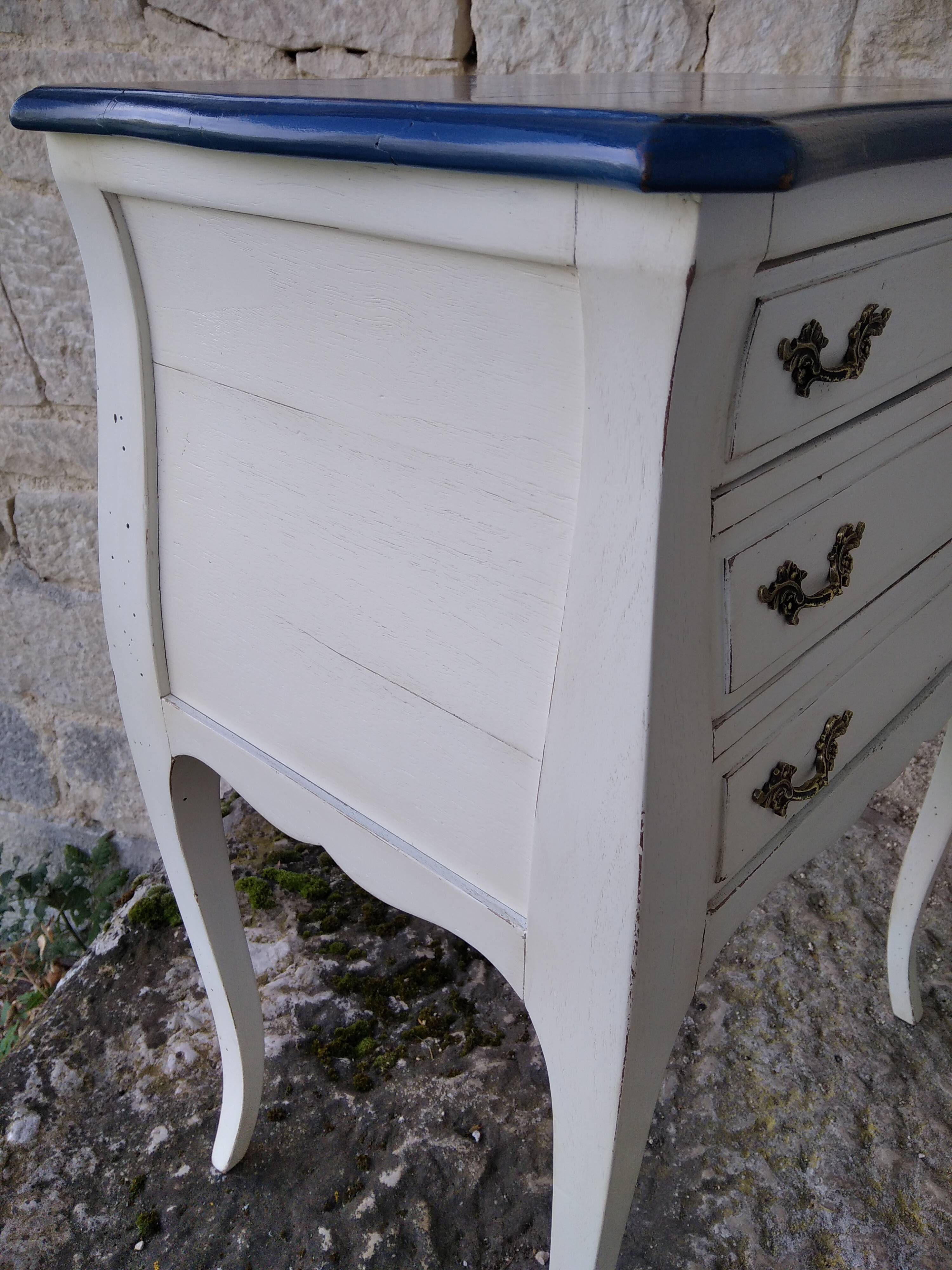 Louis XV three-drawer chest of drawers with white and blue patina