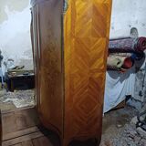 Armoire estampillee (!)2 portes bois de rose 150 long par 60 profondeur sur 183 haut