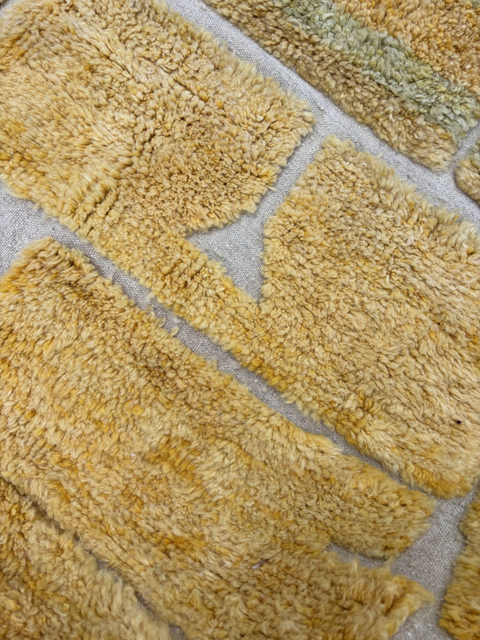 Moroccan Berber M'rirt Wool Rug - 200x300 cm