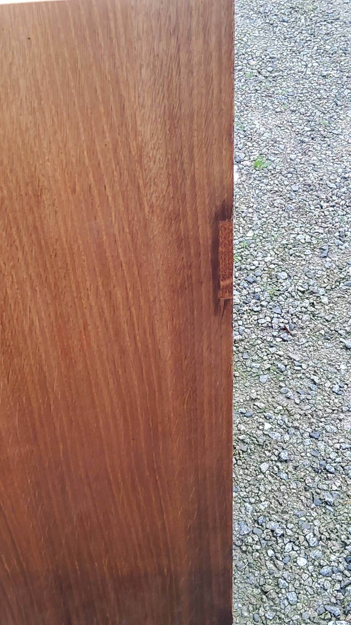 Vintage golden oak chest of drawers with 4 spindle feet from the 1950s