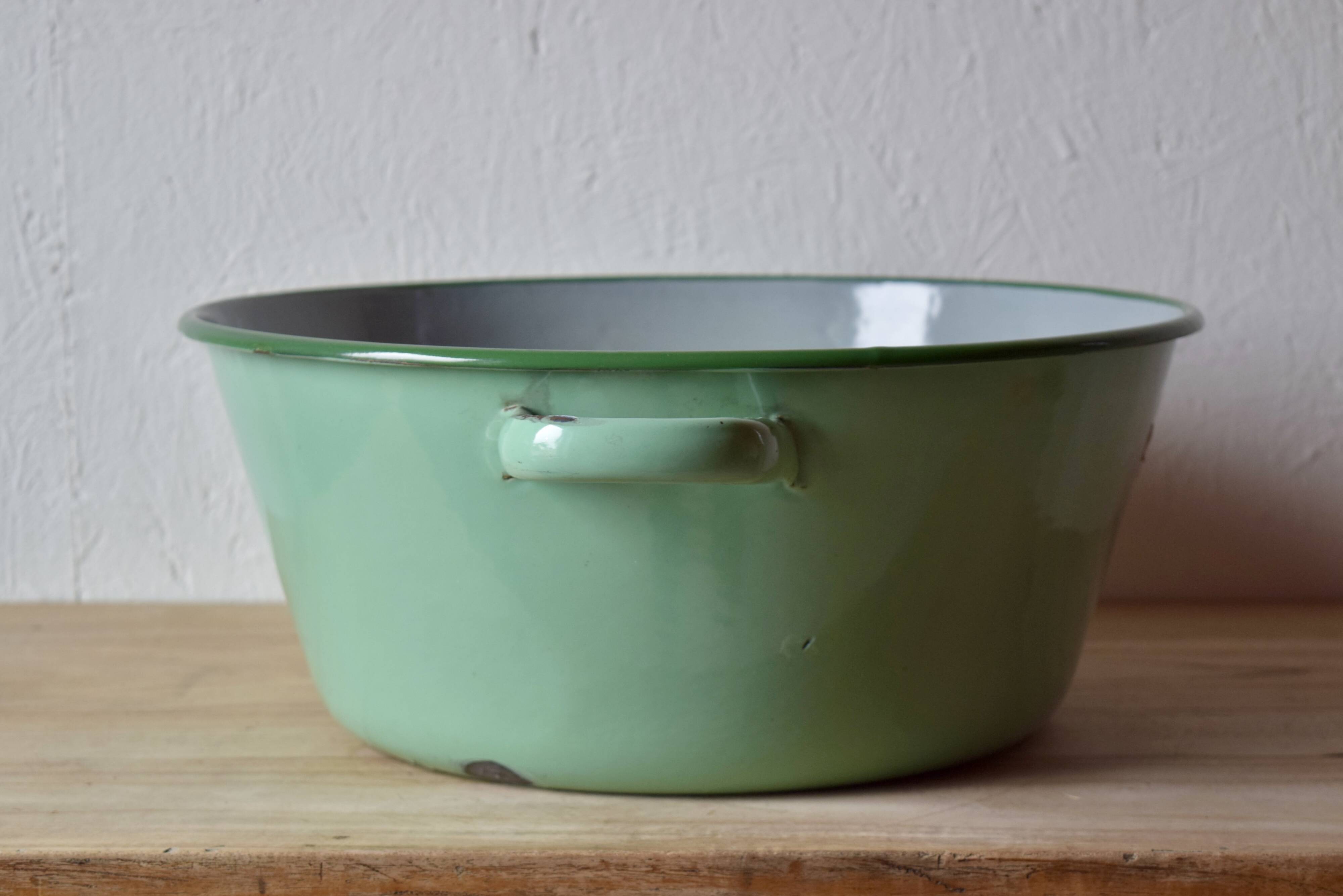 Large vintage basin in green enameled sheet metal