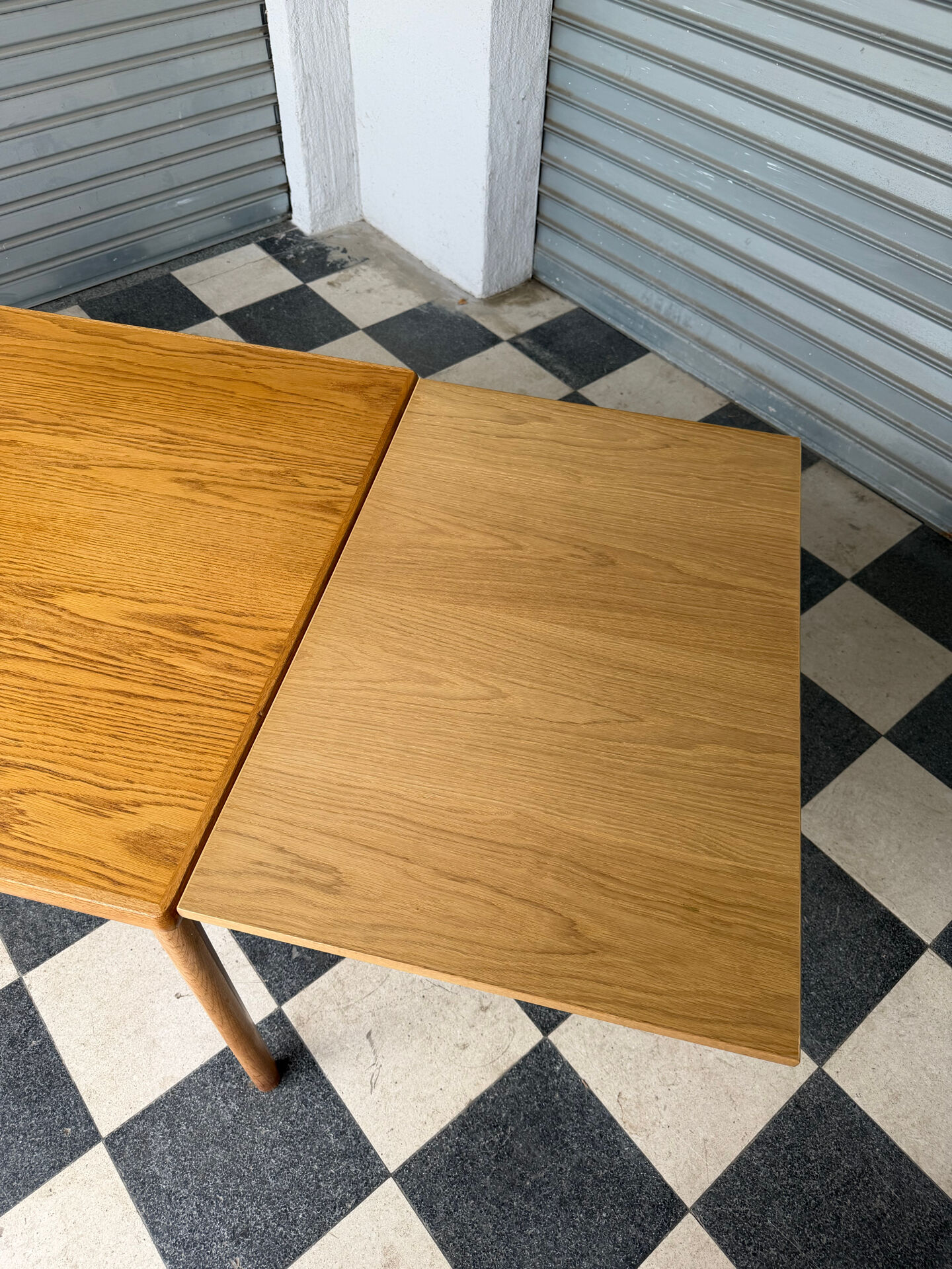 Table scandinave en chêne