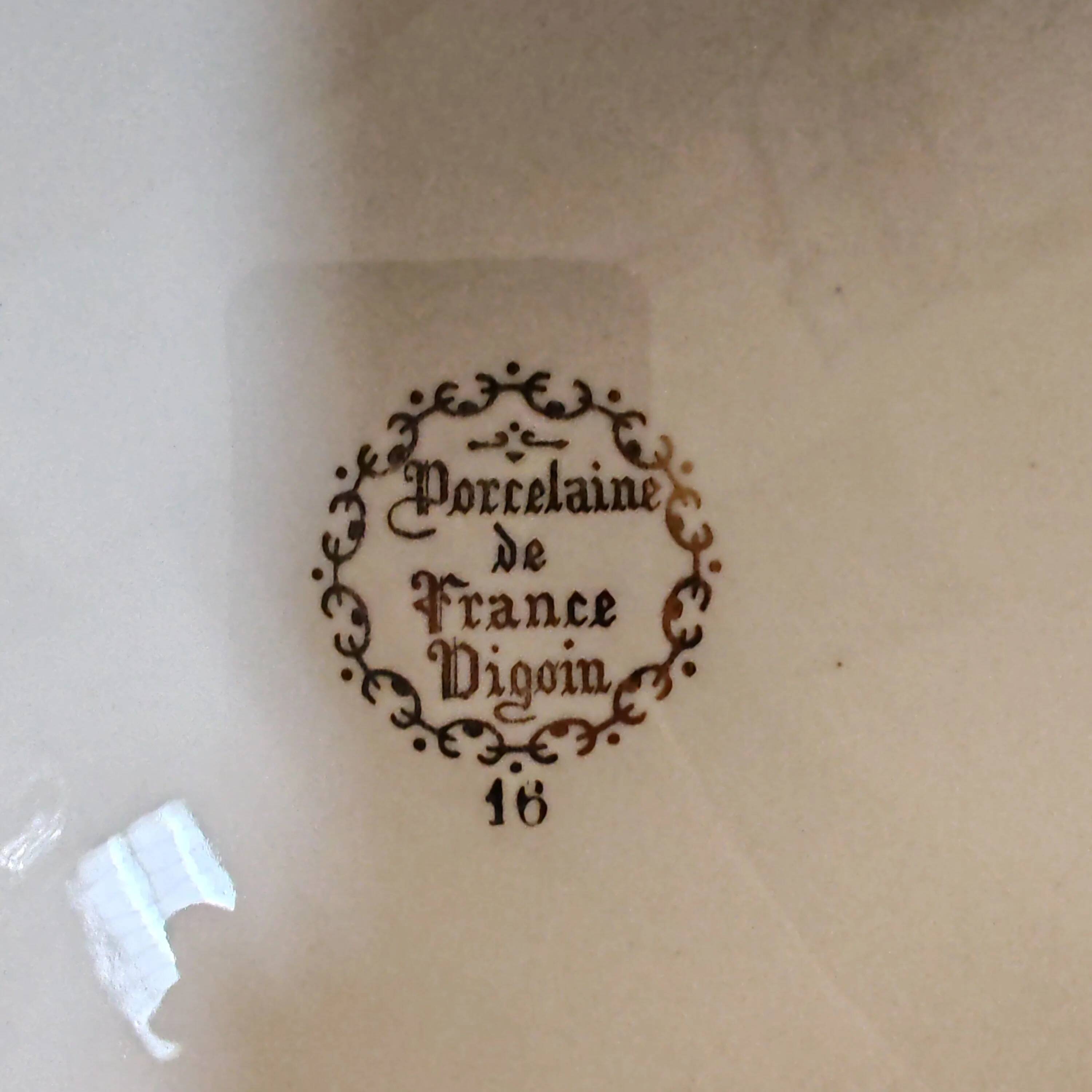 Plat de service en porcelaine Digoin