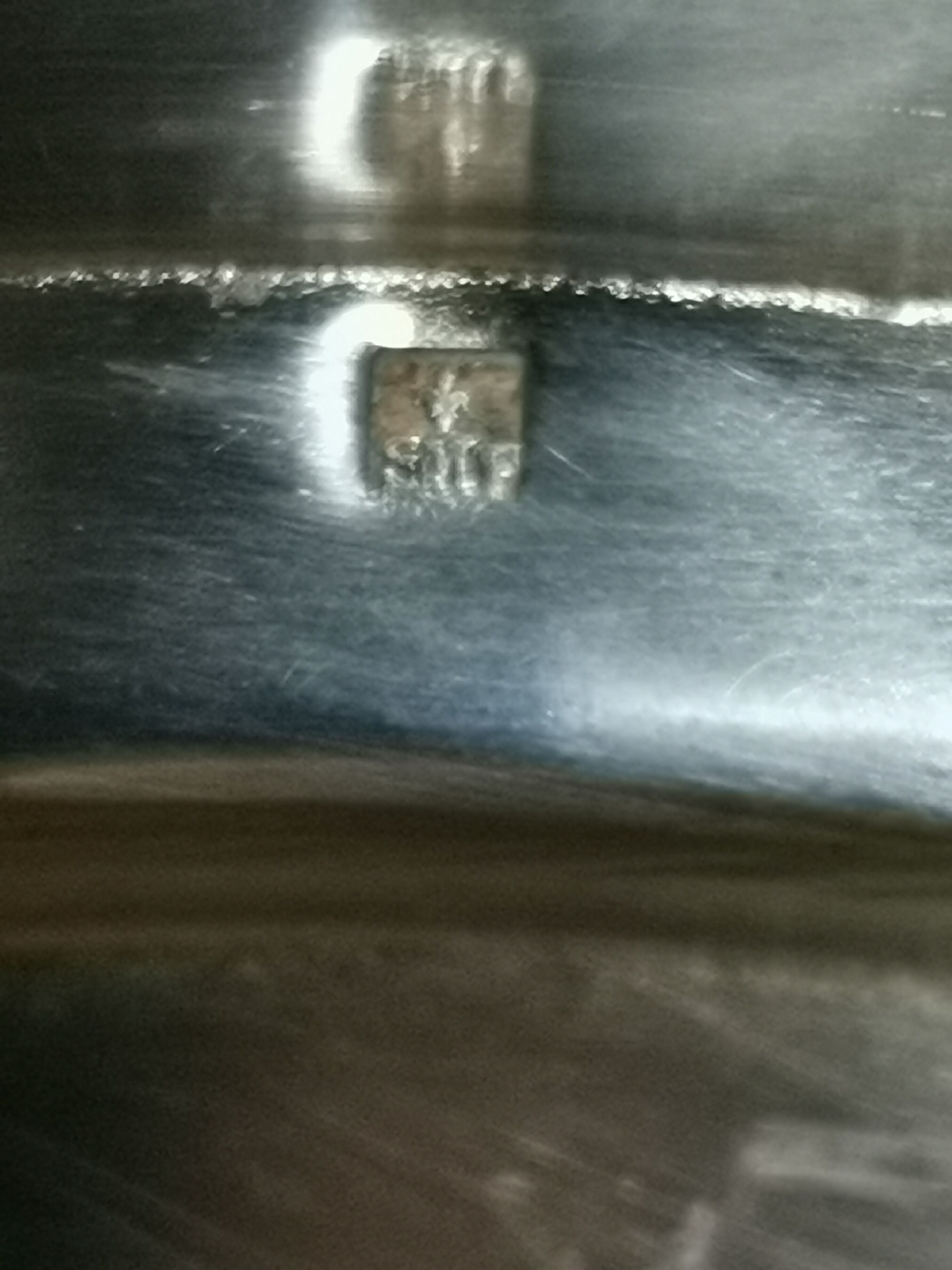 Art Deco cut on foot in silver metal