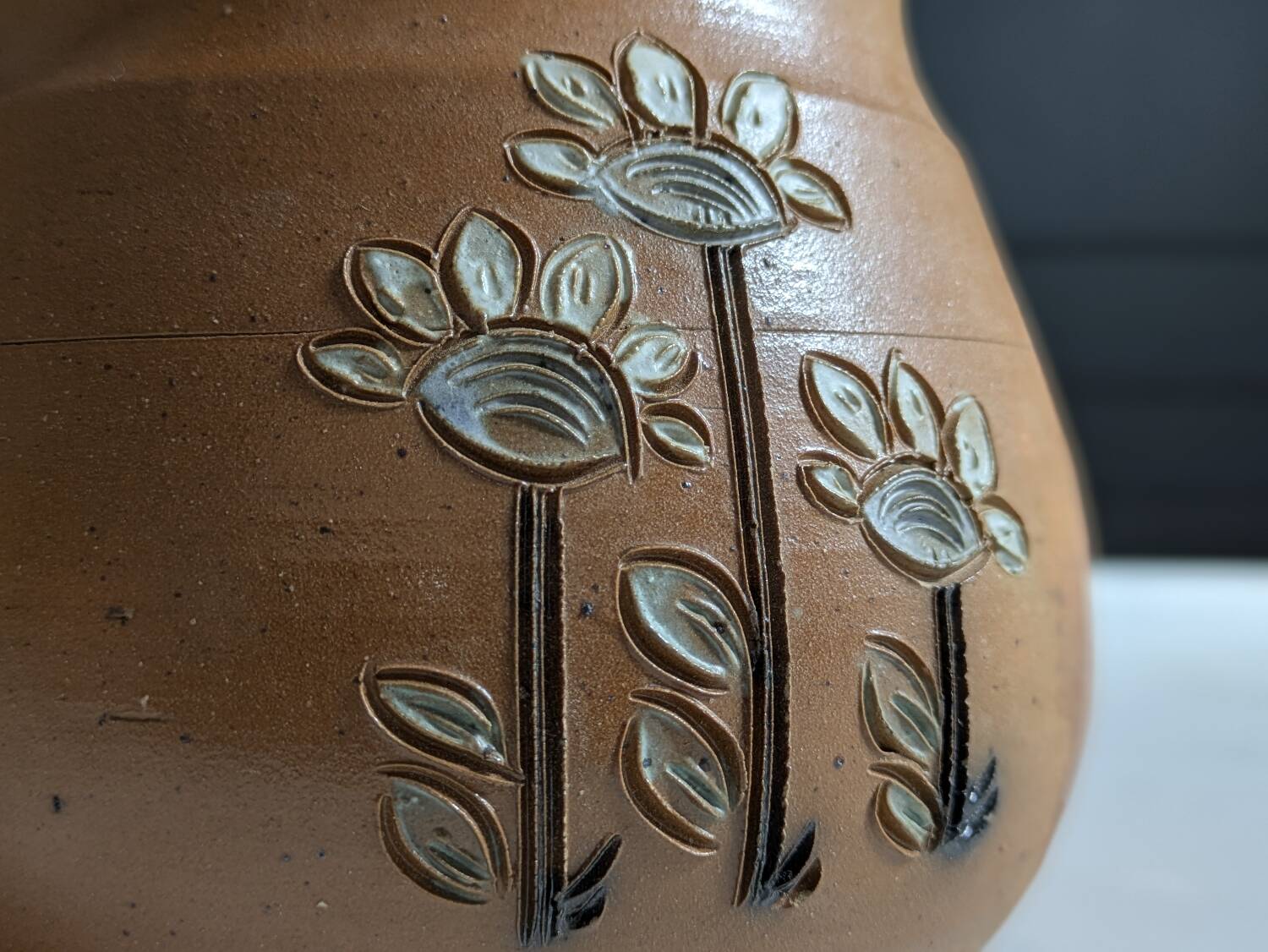 stoneware pitcher ''la grande Motte''