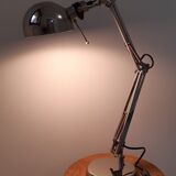 Articulated industrial style desk lamp
