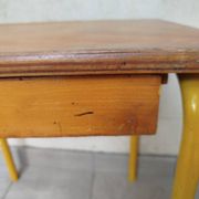 Ancien bureau d'écolier