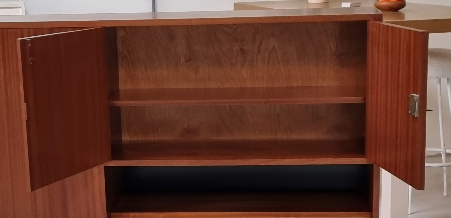 Armoire du milieu du siècle