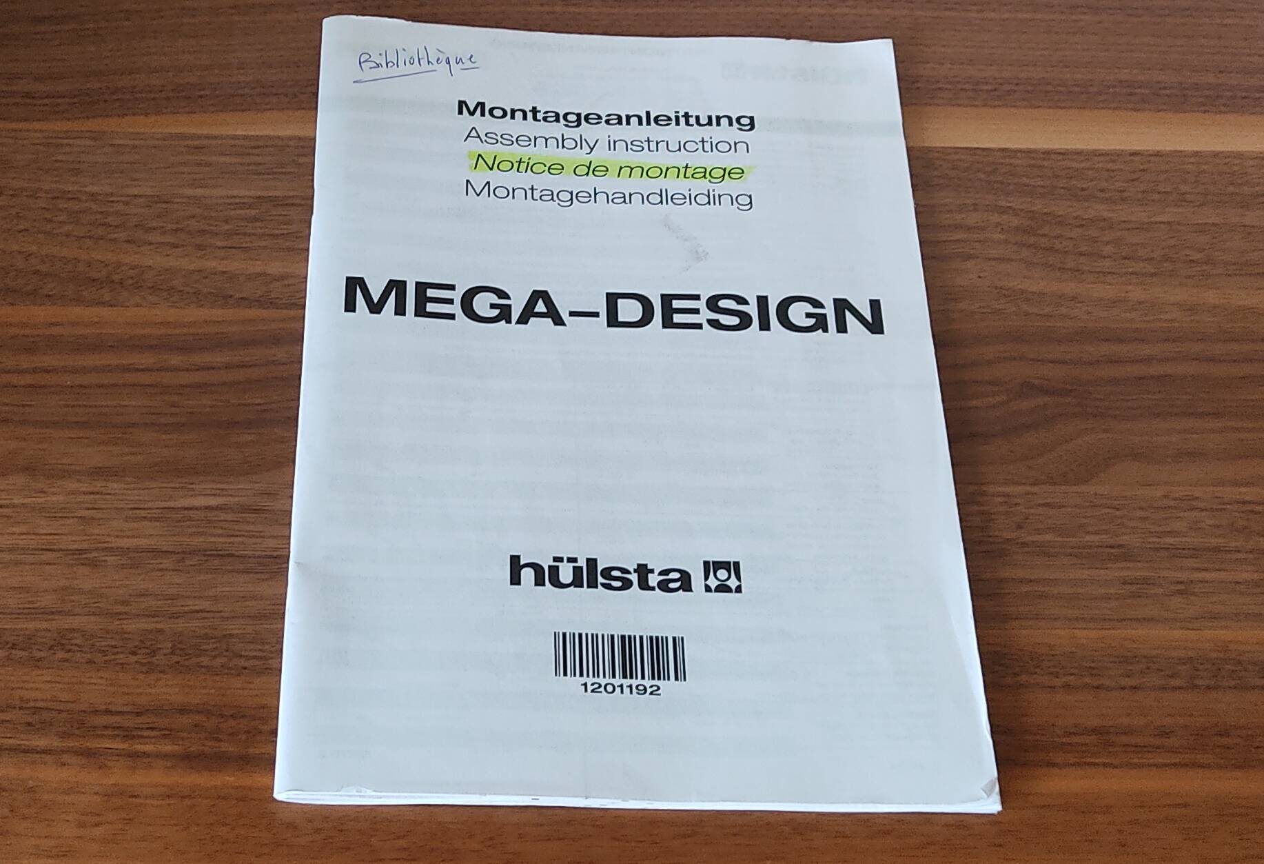 HÜLSTA MEGA-DESIGN Library 379cm - 5 columns Walnut & White Lacquer + contactless neon lighting