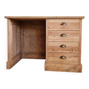 Pine desk