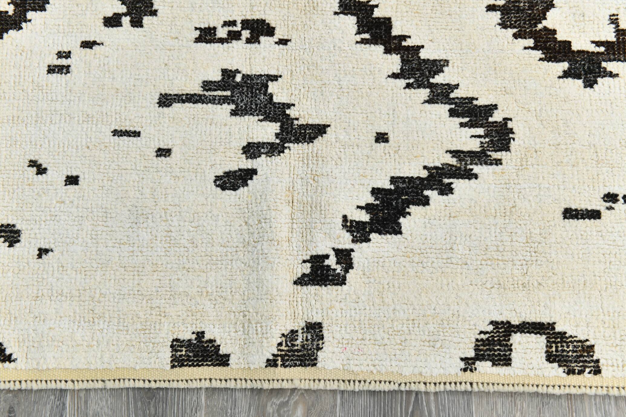 7x10 Neutral White Modern Super Soft Moroccan Rug, 216x294Cm