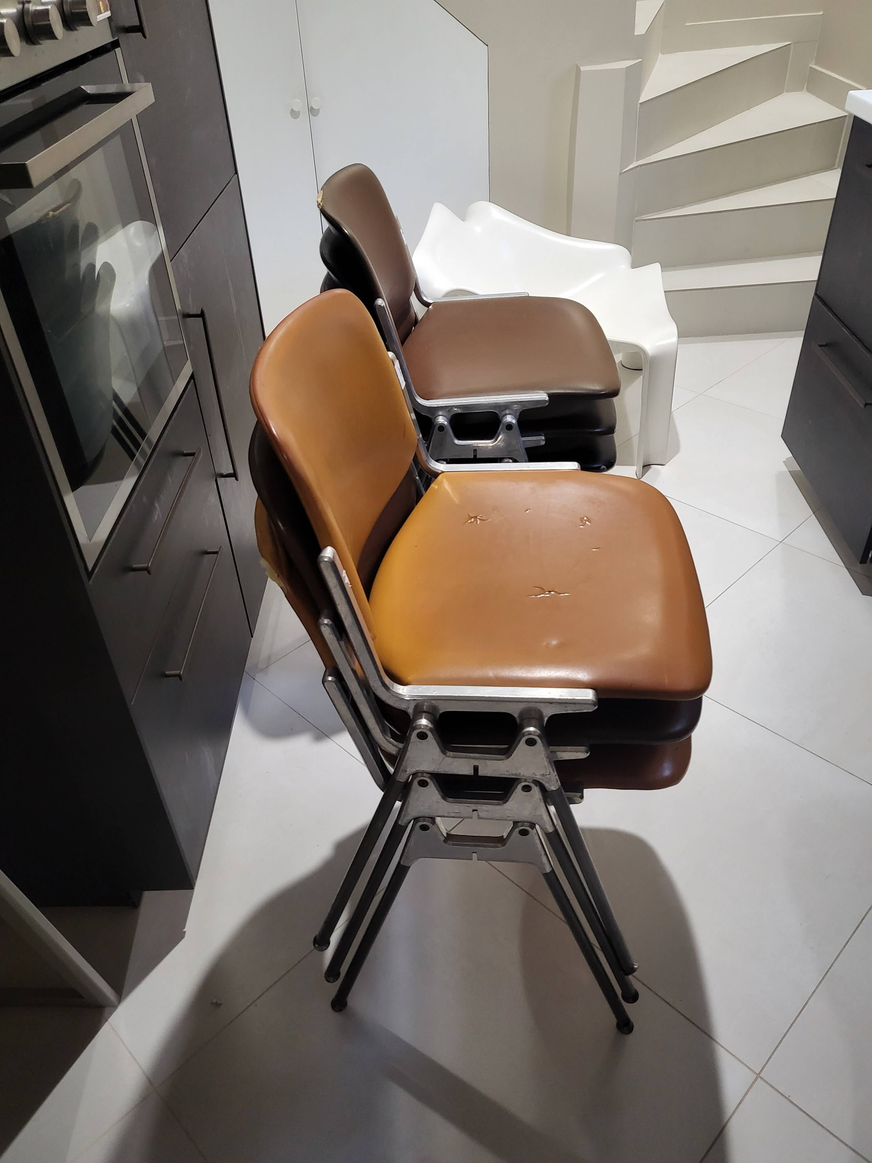 DSC 106 chairs by Piretti