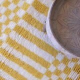Tapis à rayure jaune et blanc - 206 x 101 cm