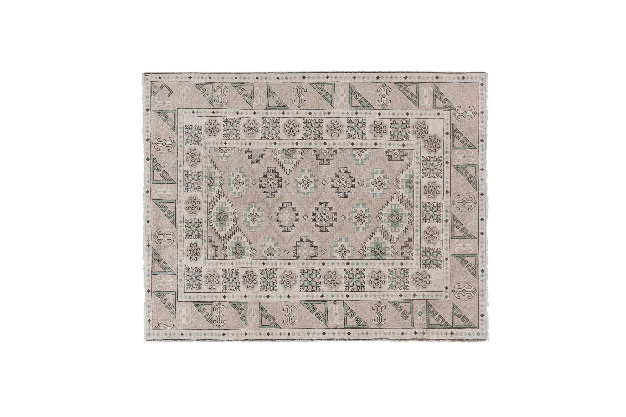 Vintage Turkish rug handmade 199x251 cm