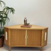 Cabinet de bar vintage « speakeasy »