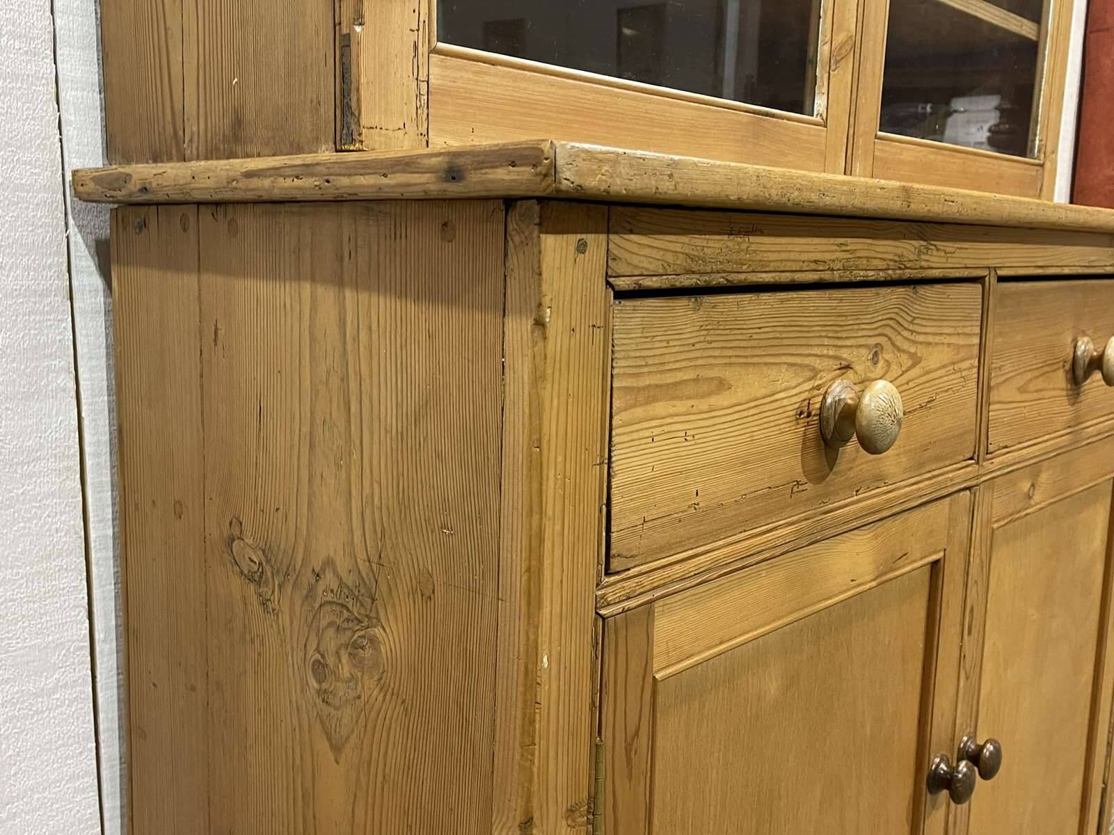 English 2-body sideboard in fir from the early 20th century