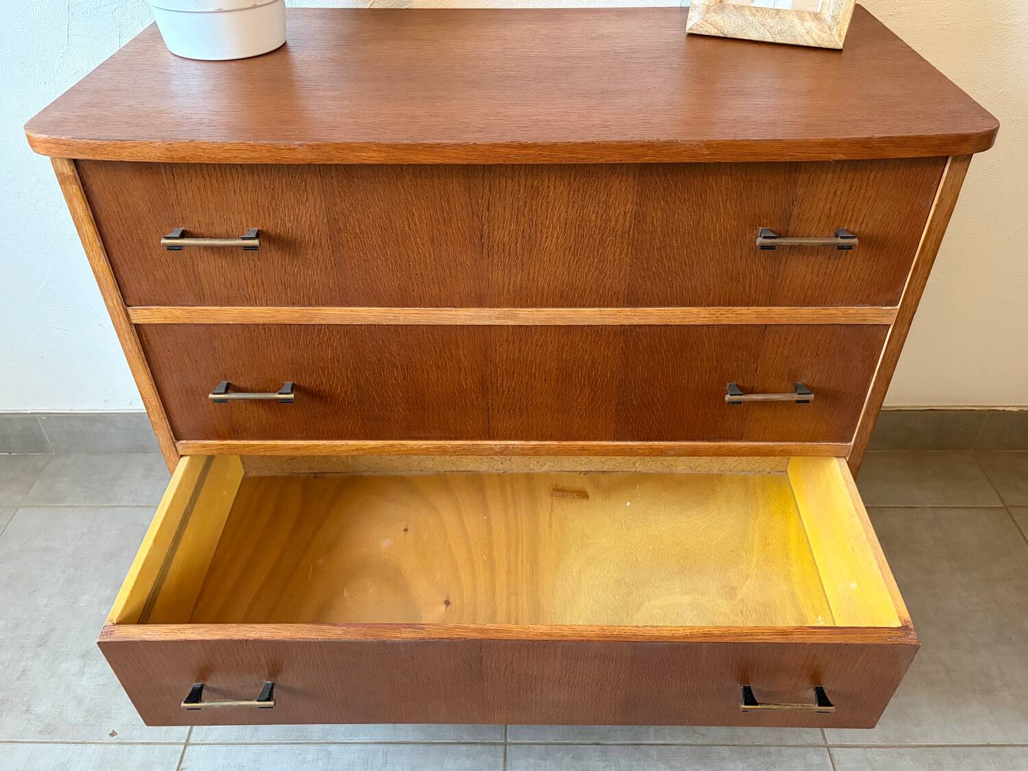 Vintage chest of drawers from the 1950s.