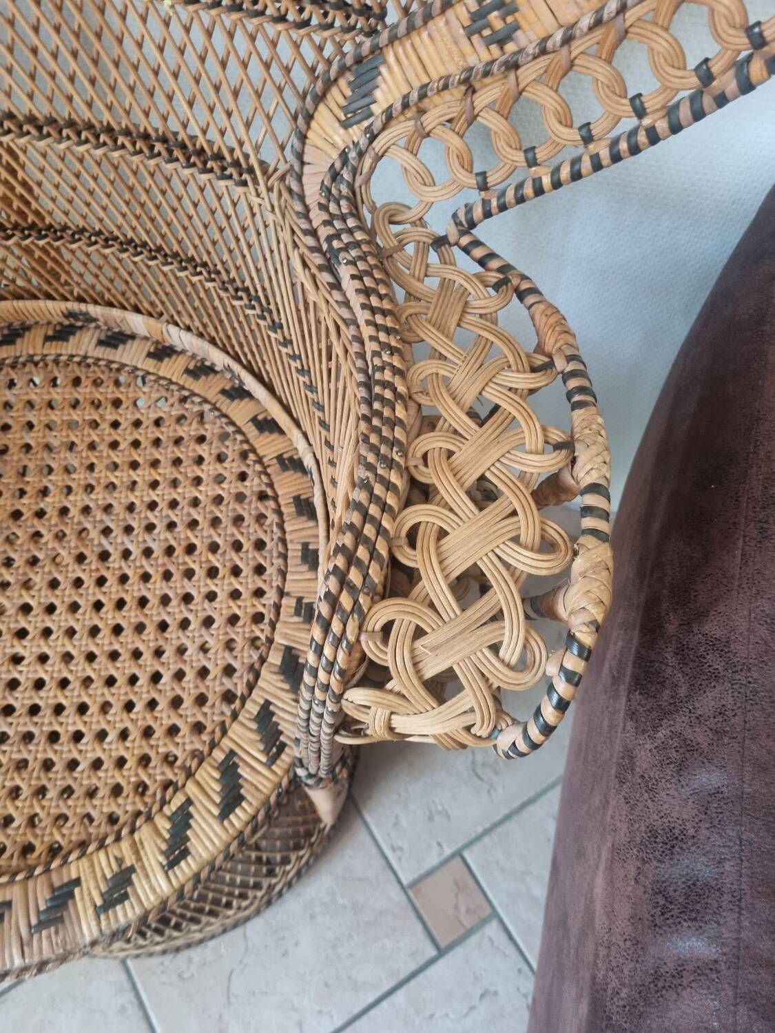 Véritable fauteuil emmanuelle