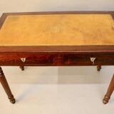 Bureau plat en acajou xixème dessus cuir