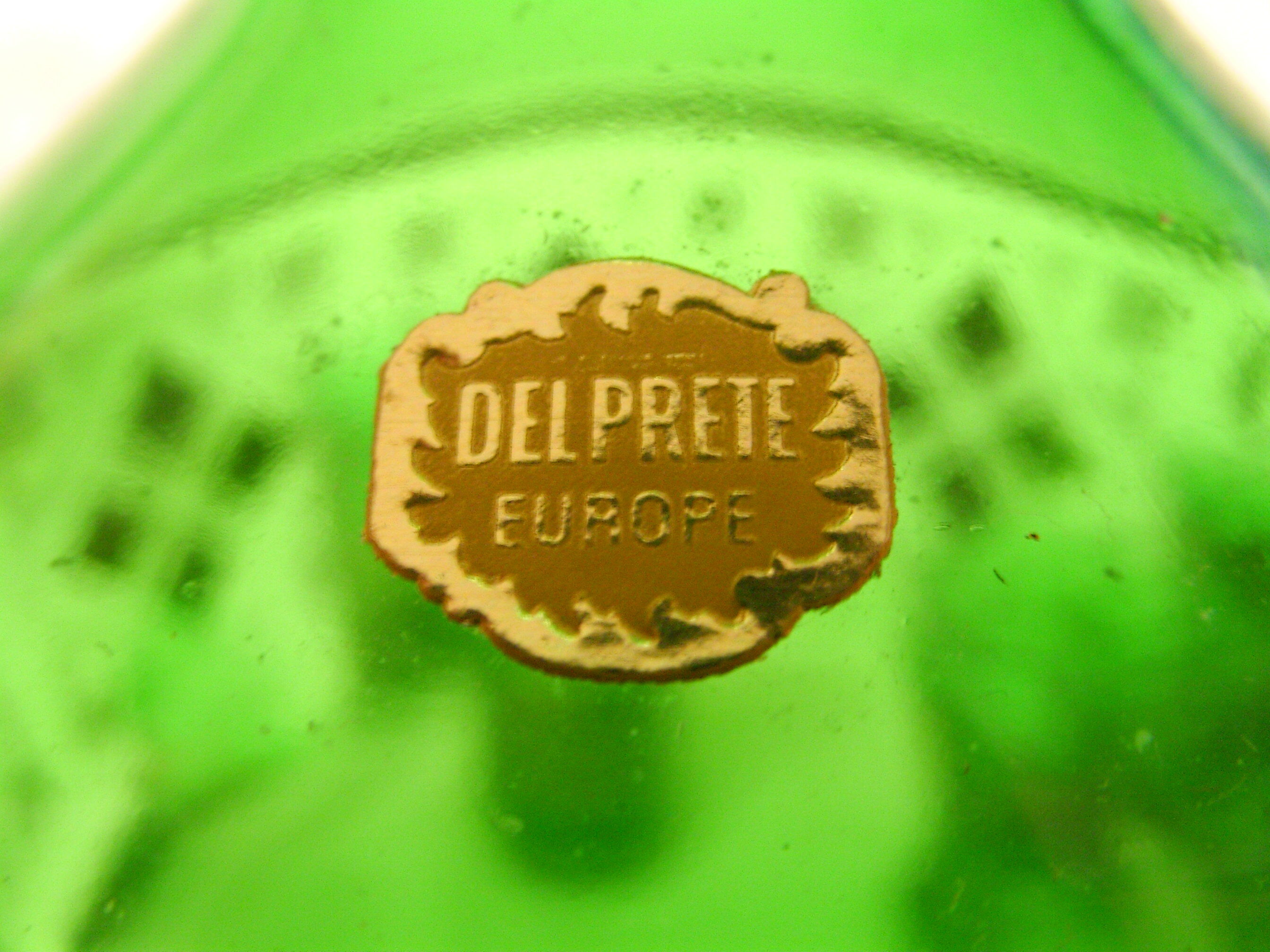 Liquor/digestive service in green and gold glass DELPRETE