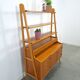Teak fineer kast uit Zweden met lades, legplank en uitschuifbare plank