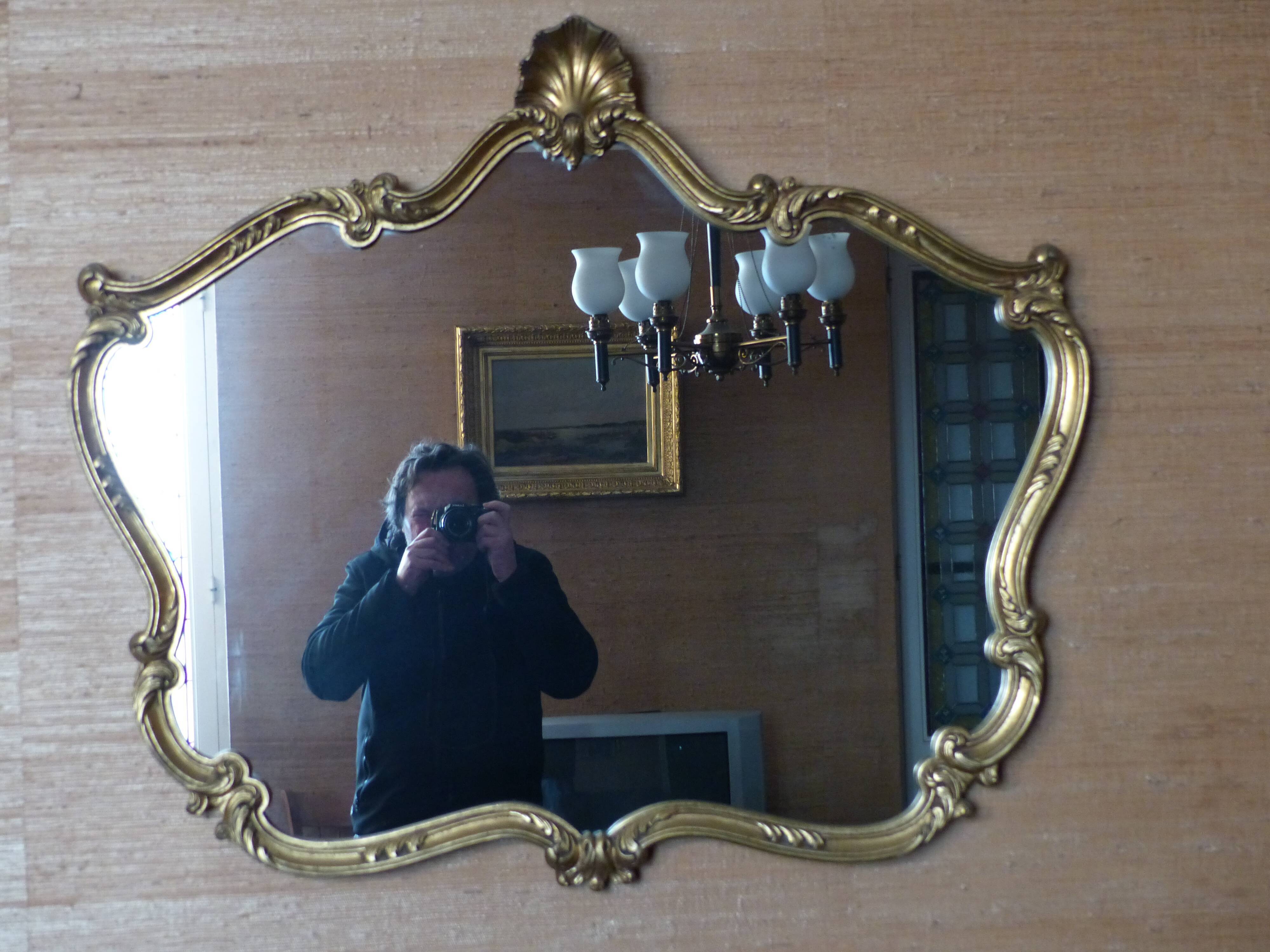 Wooden miror