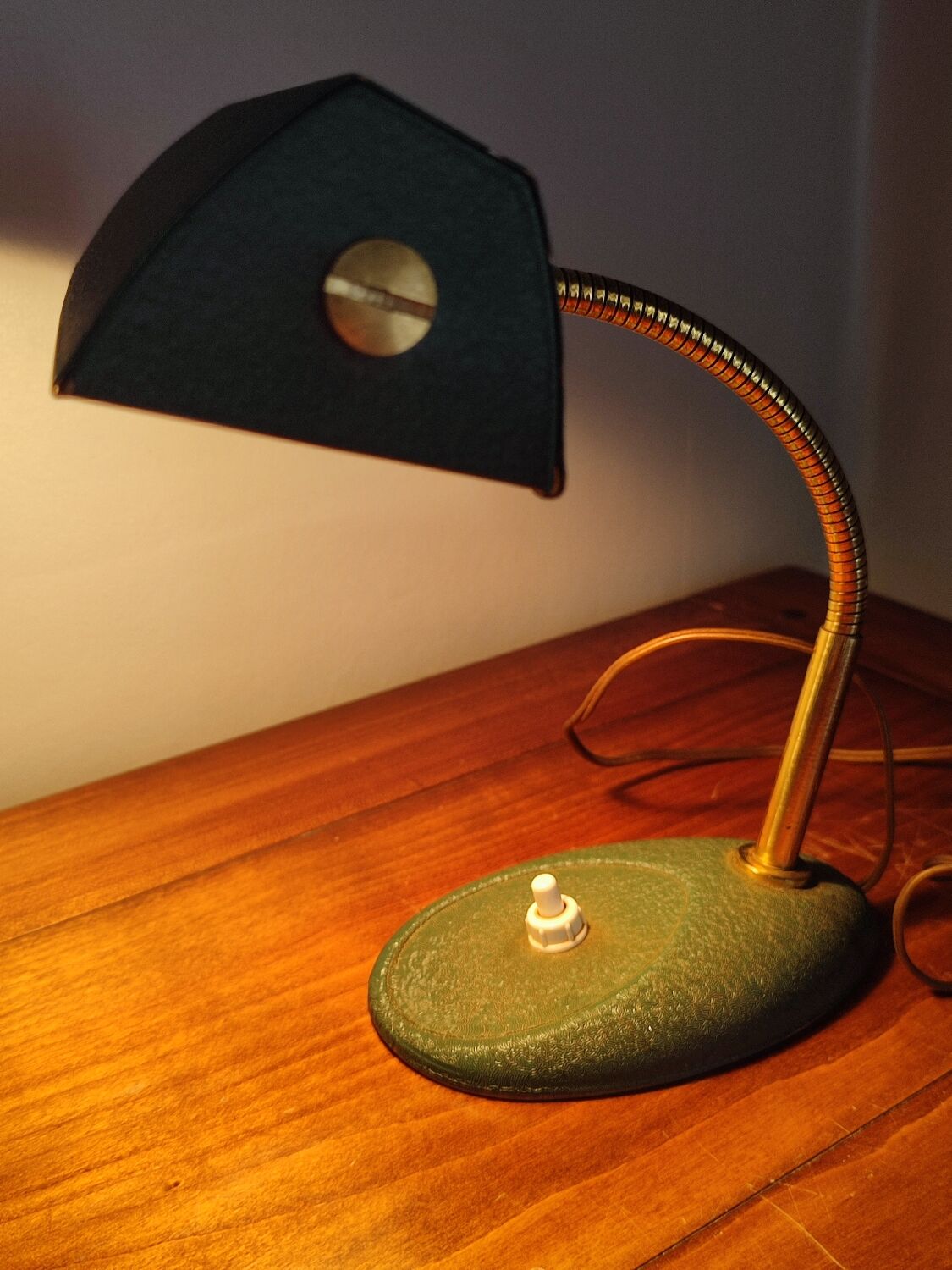 Lampe a poser ou a accrocher vintage