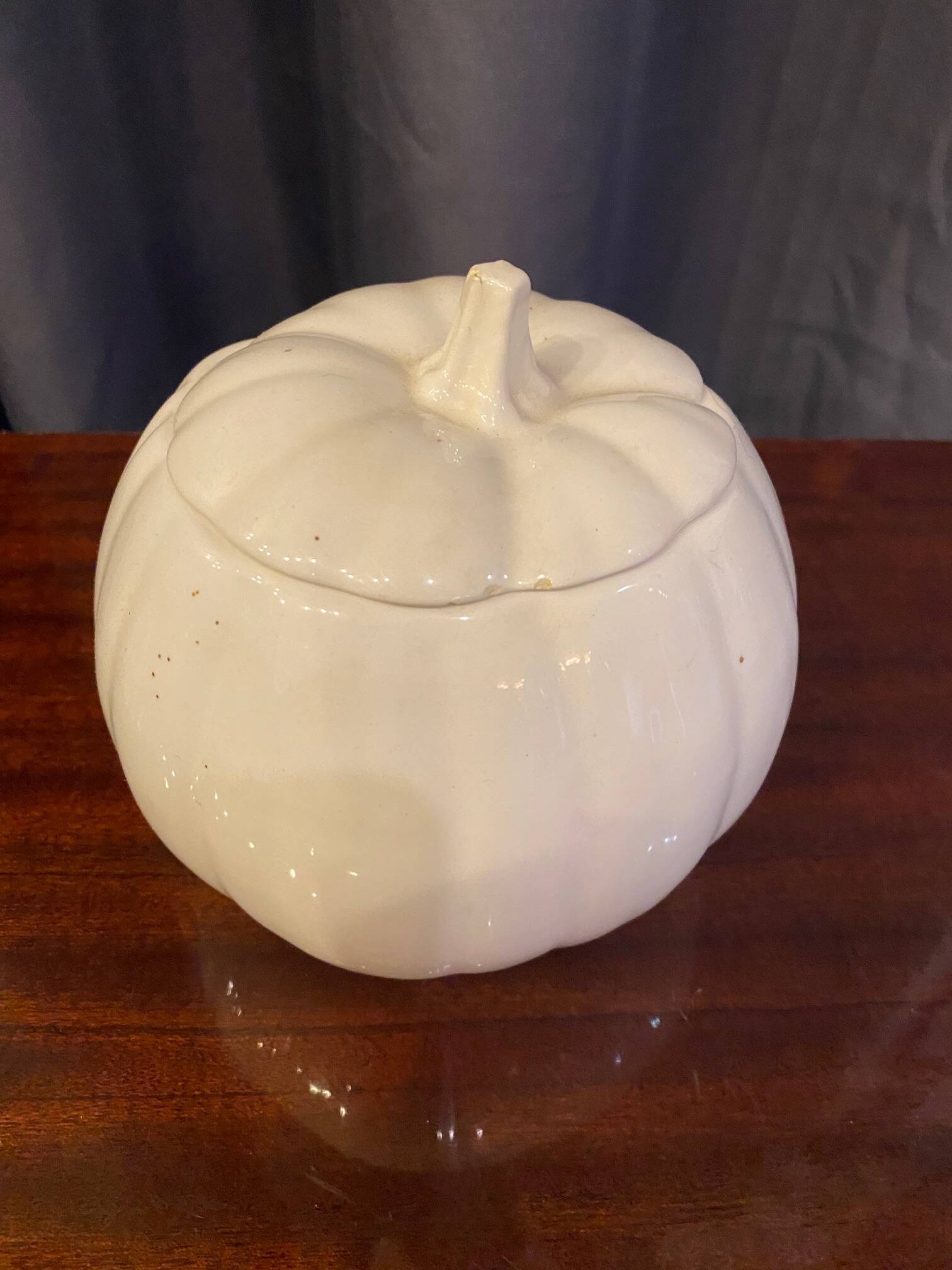 White earthenware pumpkin-shaped candy